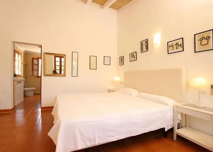 Сasa de vacaciones Charming For Two People By Renthousing *