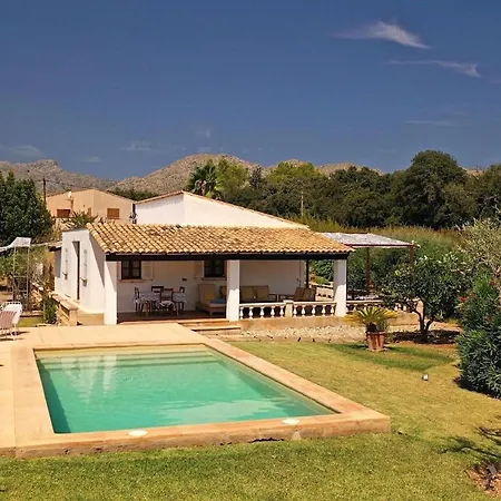 Vakantiehuis Charming For Two People By Renthousing